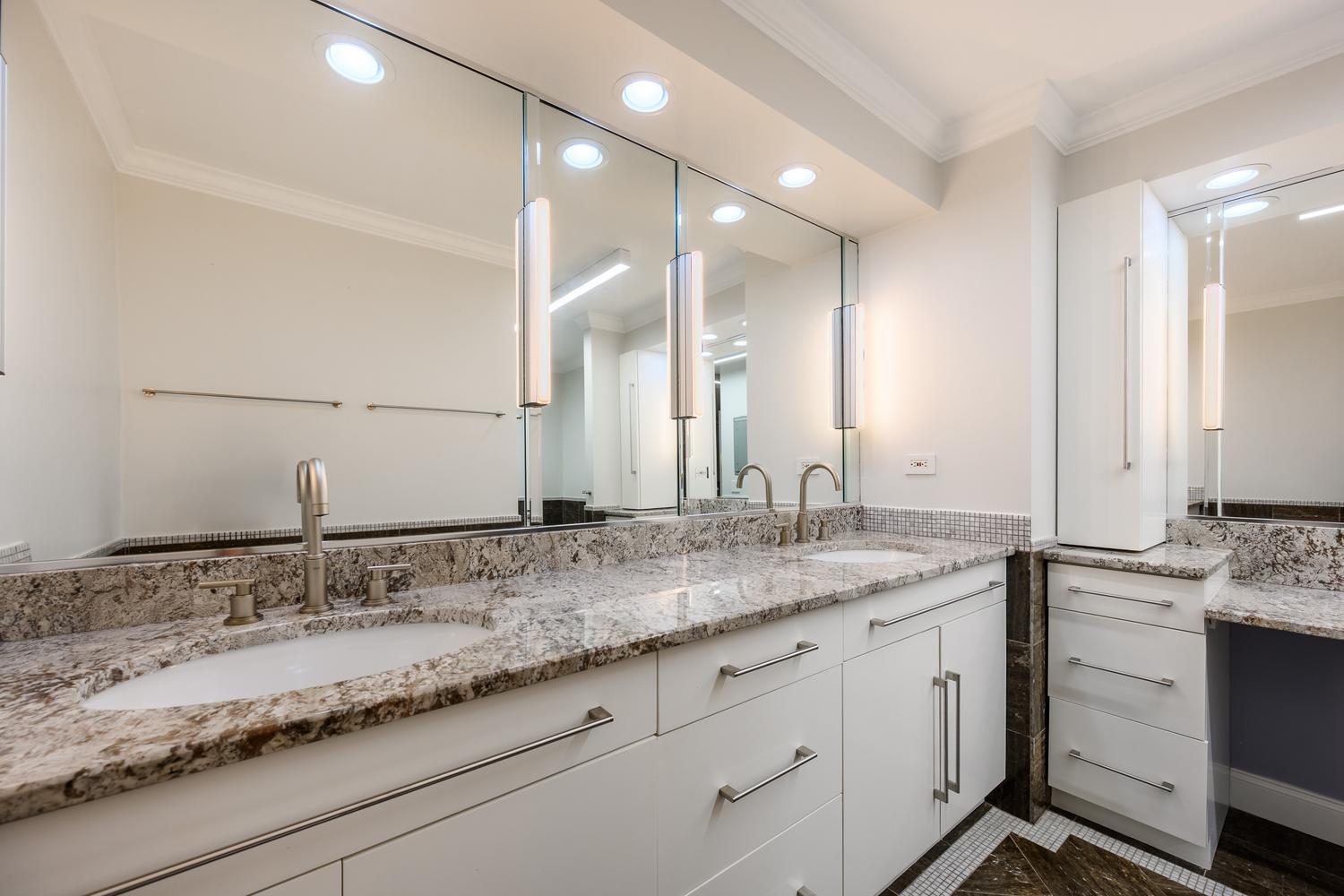 2020 N Lincoln Park West Unit: 38ML