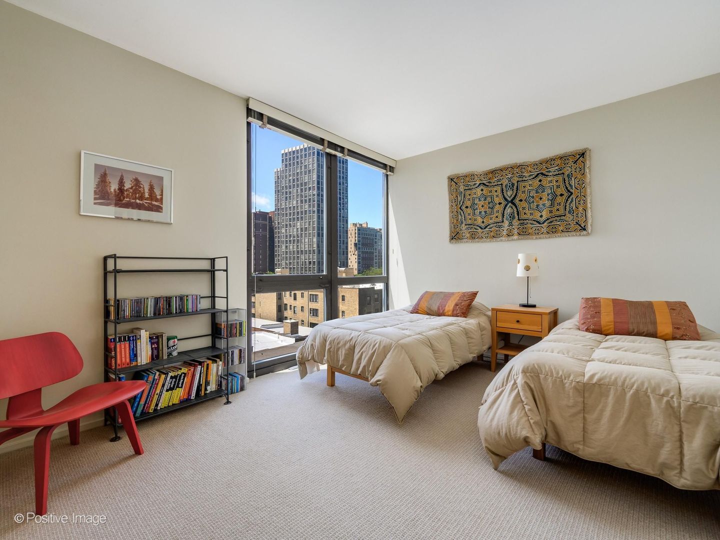 2314 N Lincoln Park West Unit: 9N