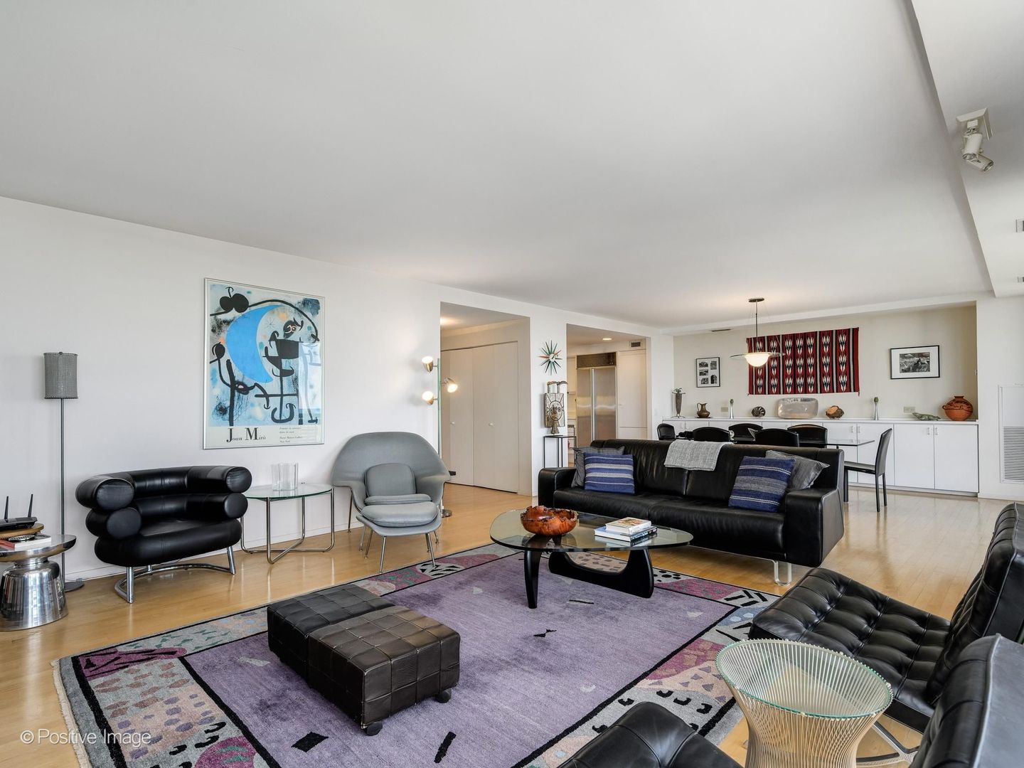 2314 N Lincoln Park West Unit: 9N