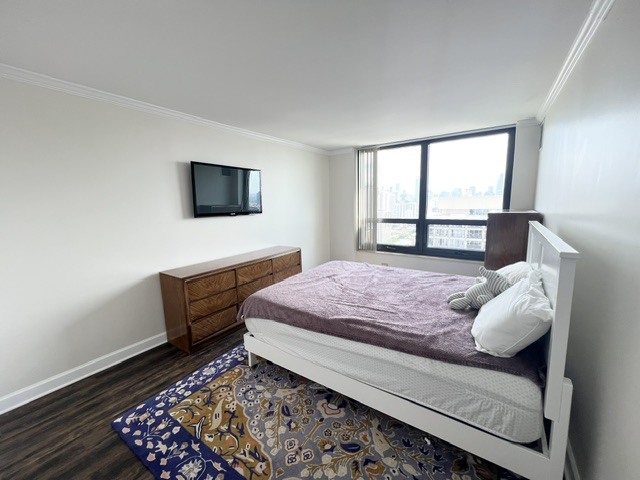 2020 N Lincoln Park West Unit: 32K