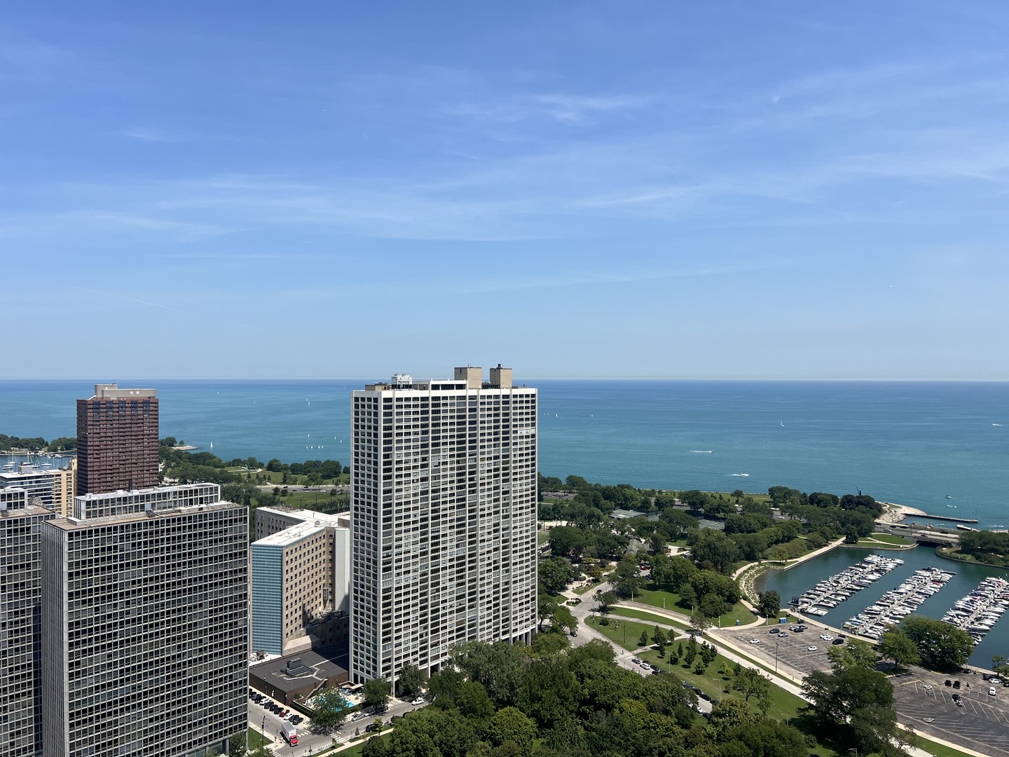 2650 N LAKEVIEW Avenue Unit: 3708