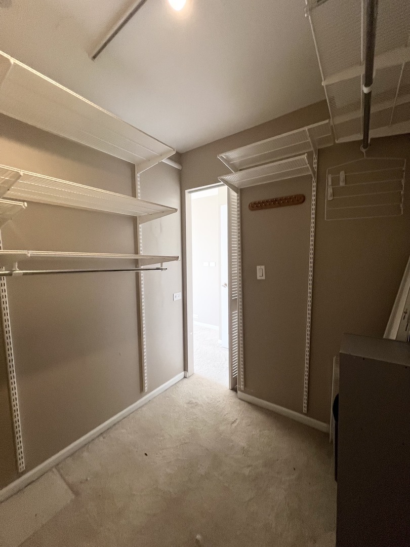 2650 N LAKEVIEW Avenue Unit: 3708
