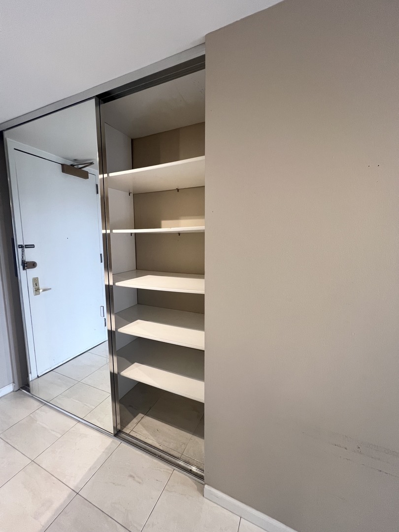 2650 N LAKEVIEW Avenue Unit: 3708