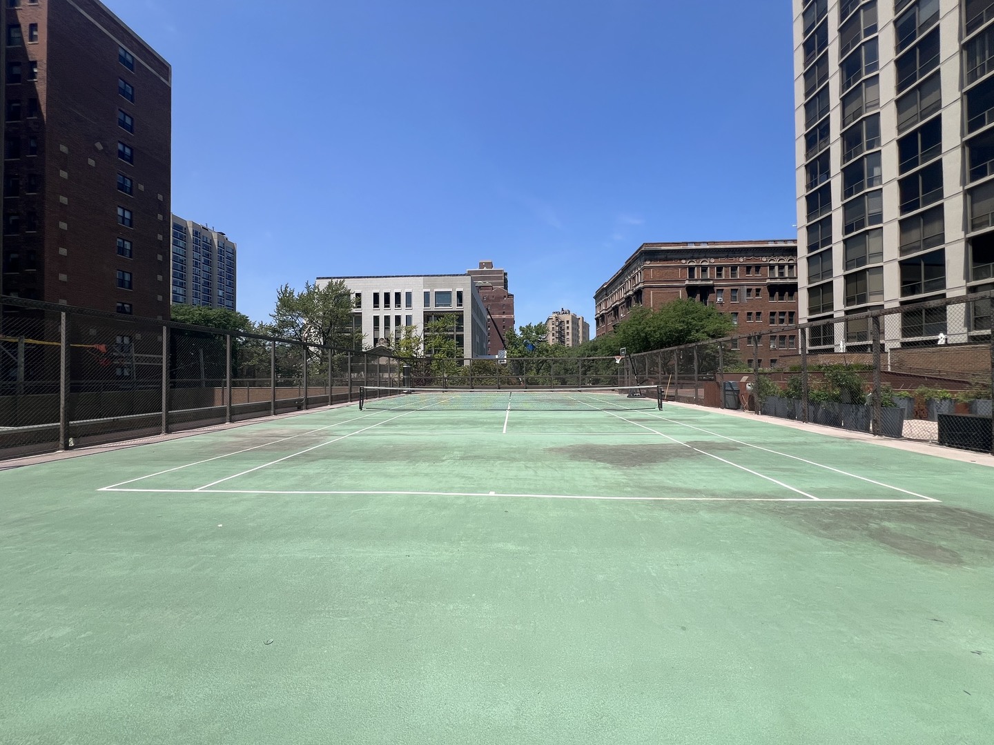 2650 N LAKEVIEW Avenue Unit: 3708