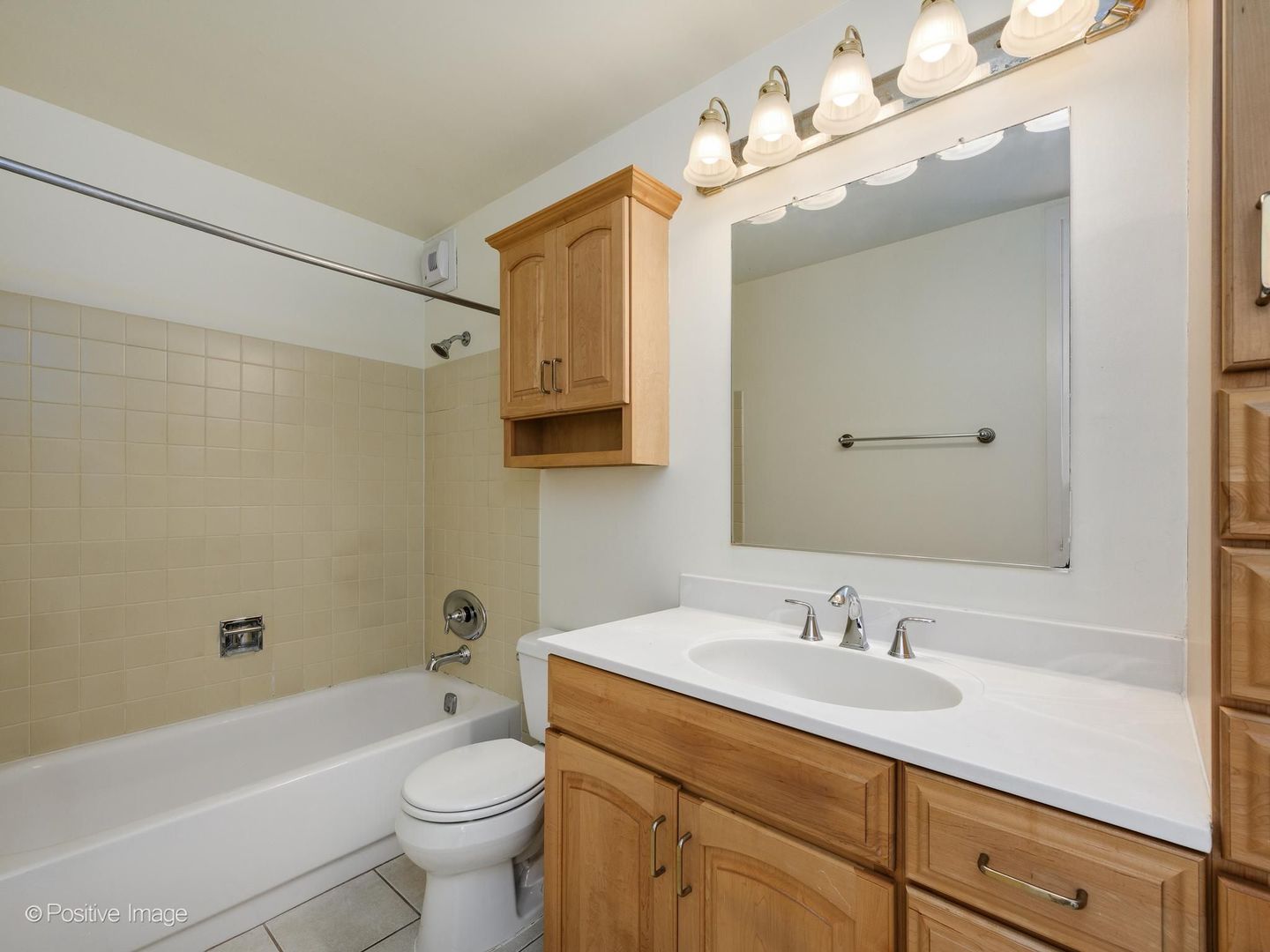 1660 N LA SALLE Drive Unit: 2809
