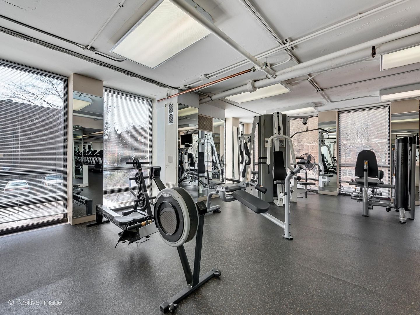 1660 N LA SALLE Drive Unit: 2809