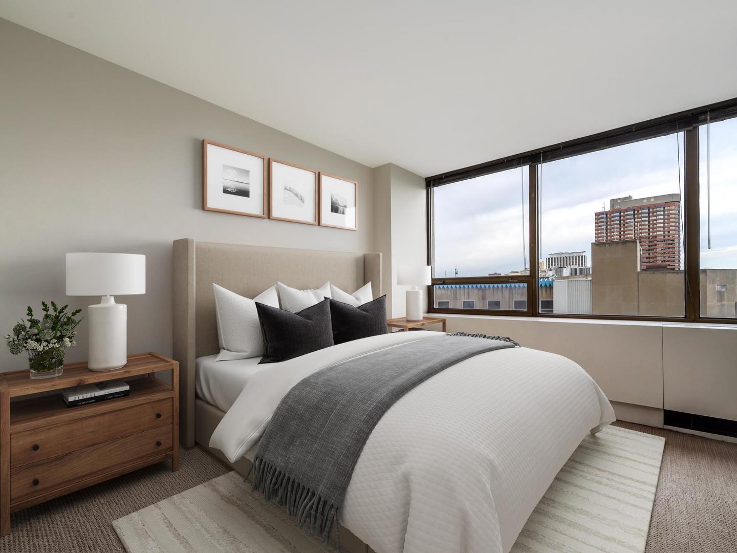 2800 N Lake Shore Drive Unit: 1911