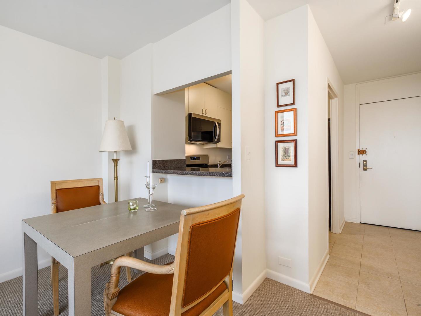 2800 N Lake Shore Drive Unit: 1911