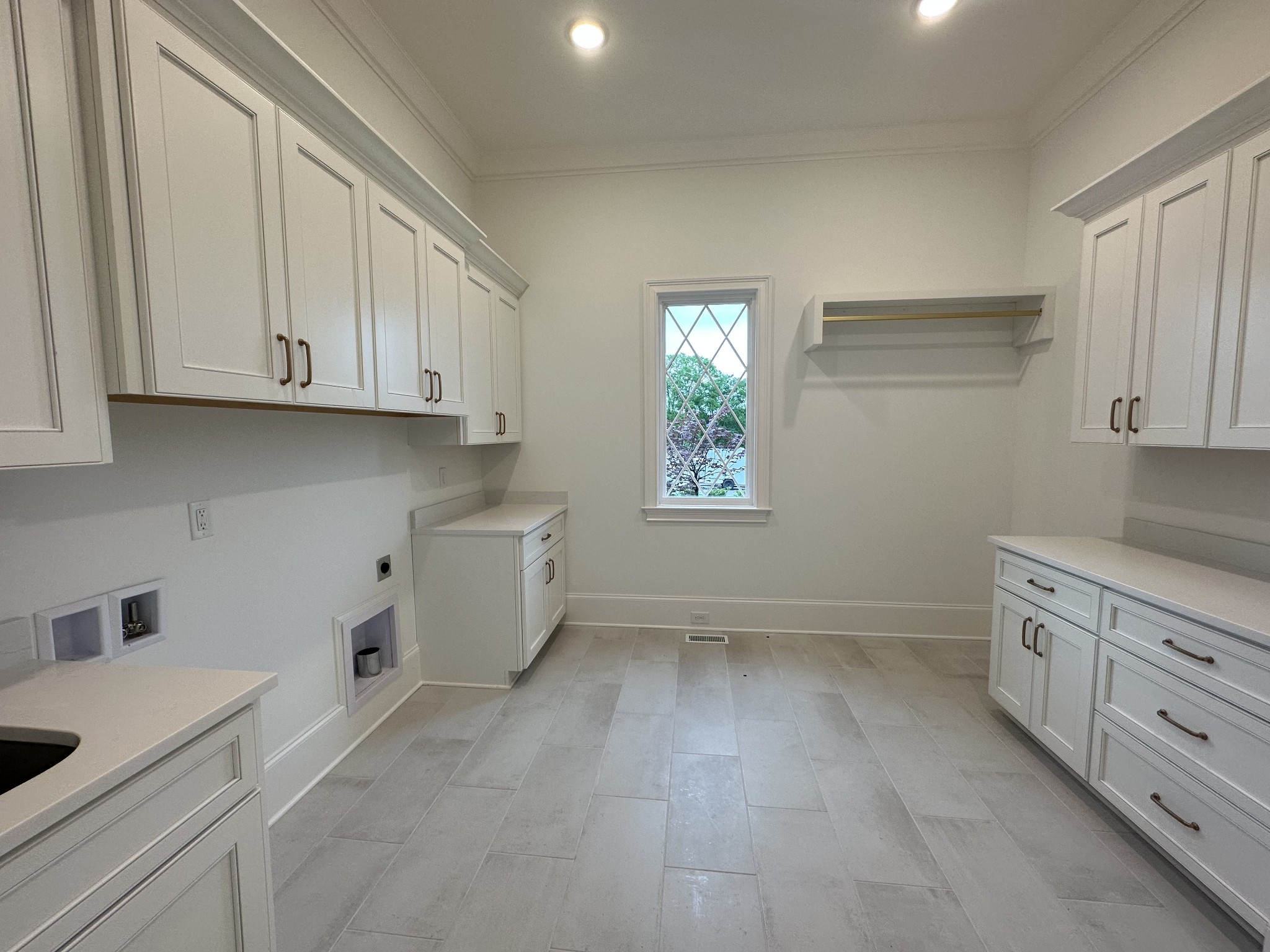 9327 Joslin Ct