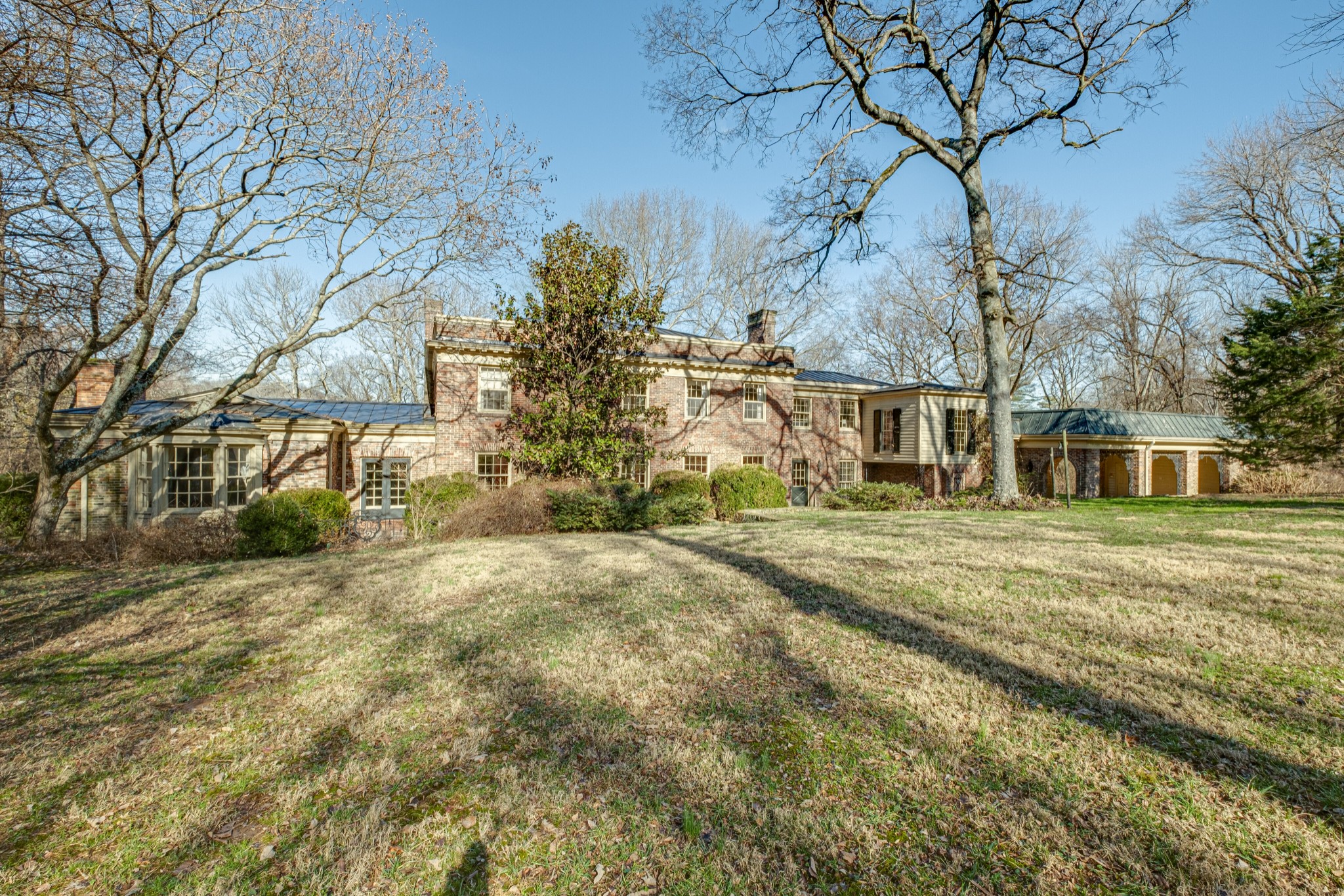 1416 Chickering Rd