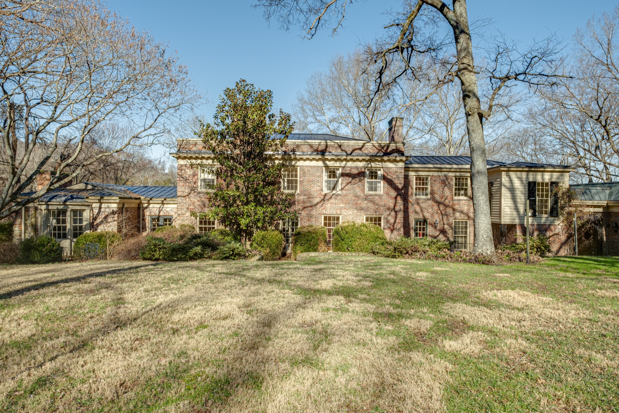 1416 Chickering Rd