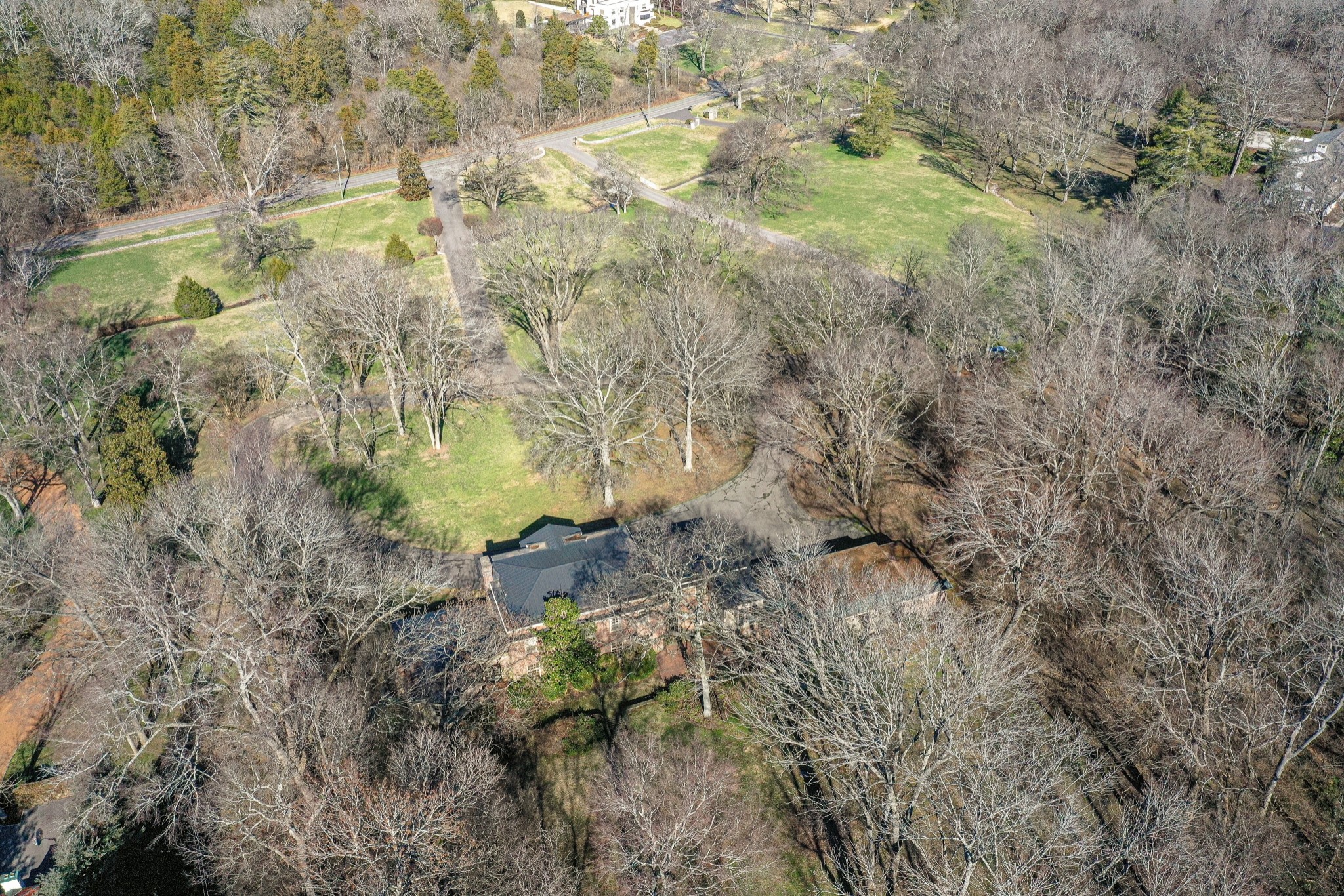 1416 Chickering Rd
