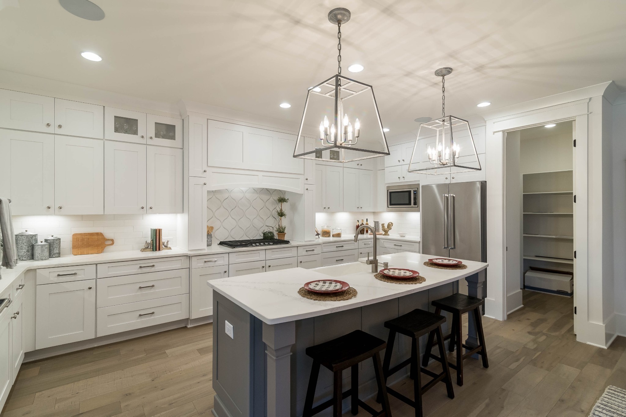 1043 Sinatra Drive
