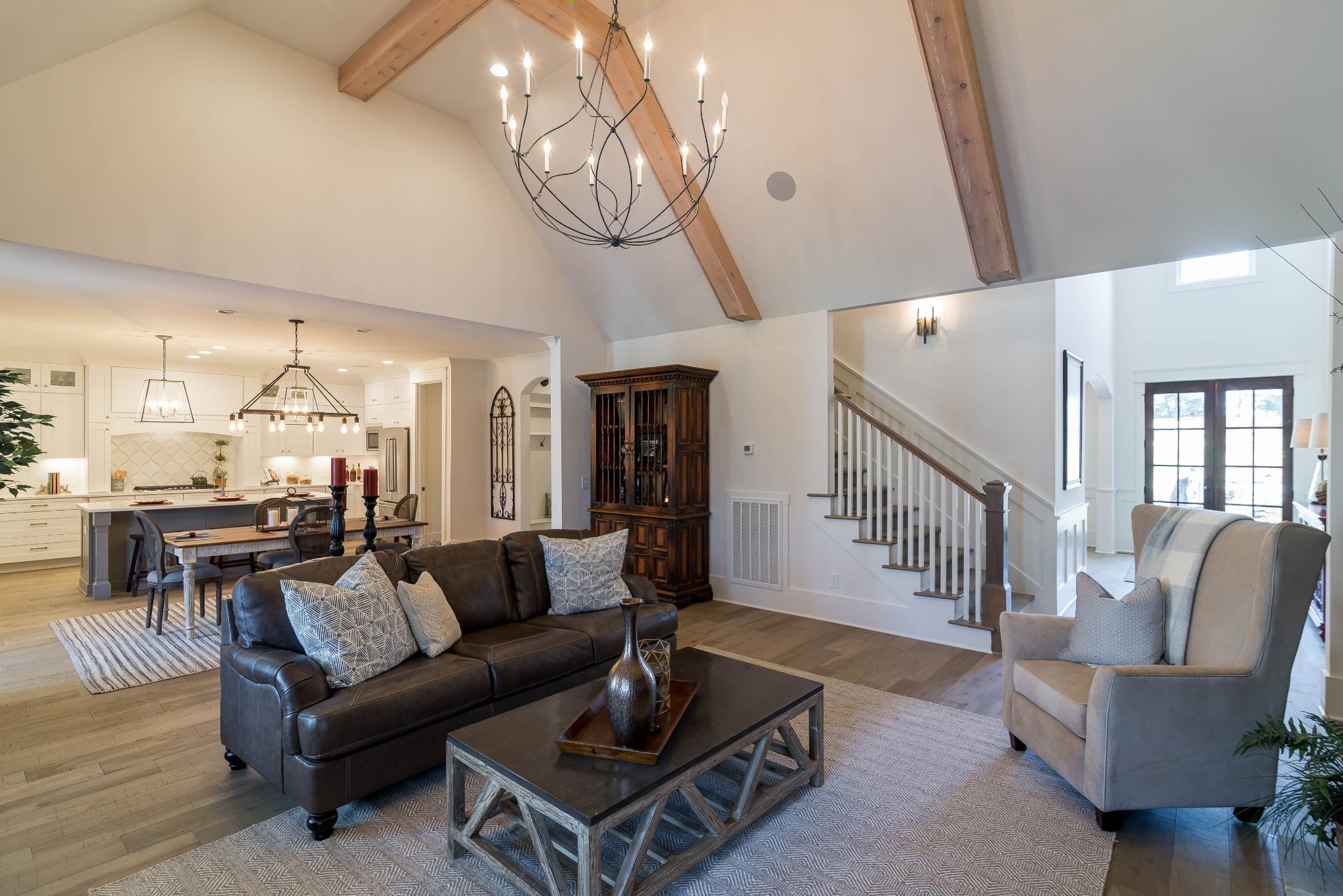 1043 Sinatra Drive