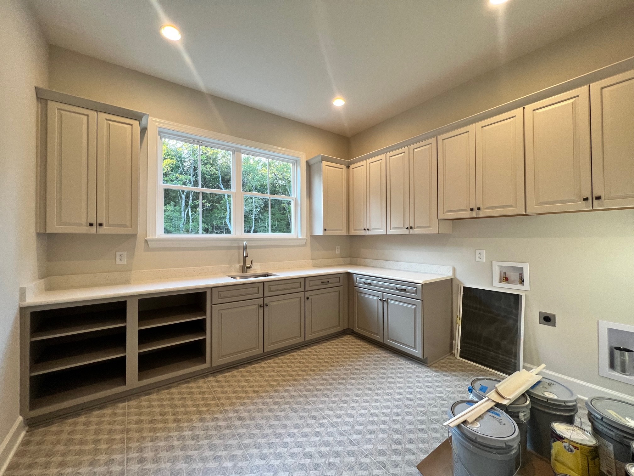 1043 Sinatra Drive