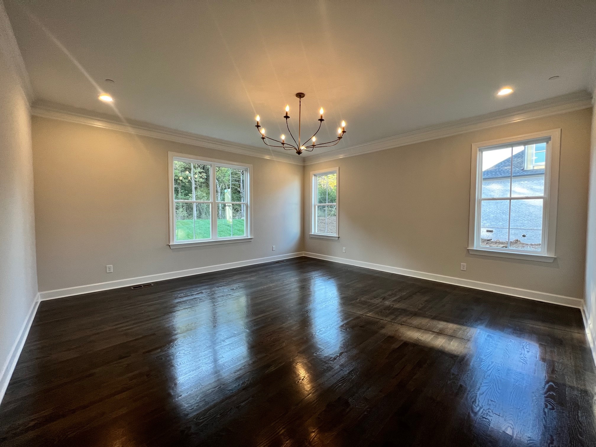 1043 Sinatra Drive