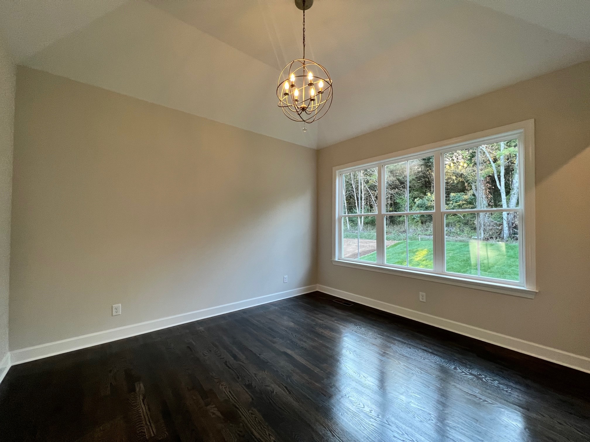 1043 Sinatra Drive