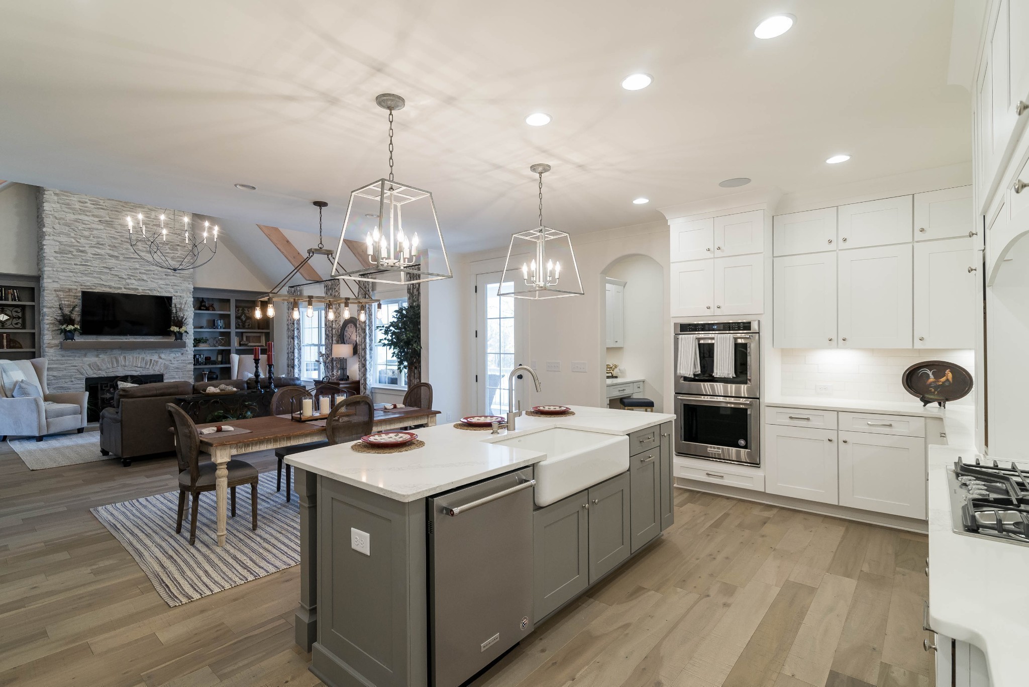 1043 Sinatra Drive