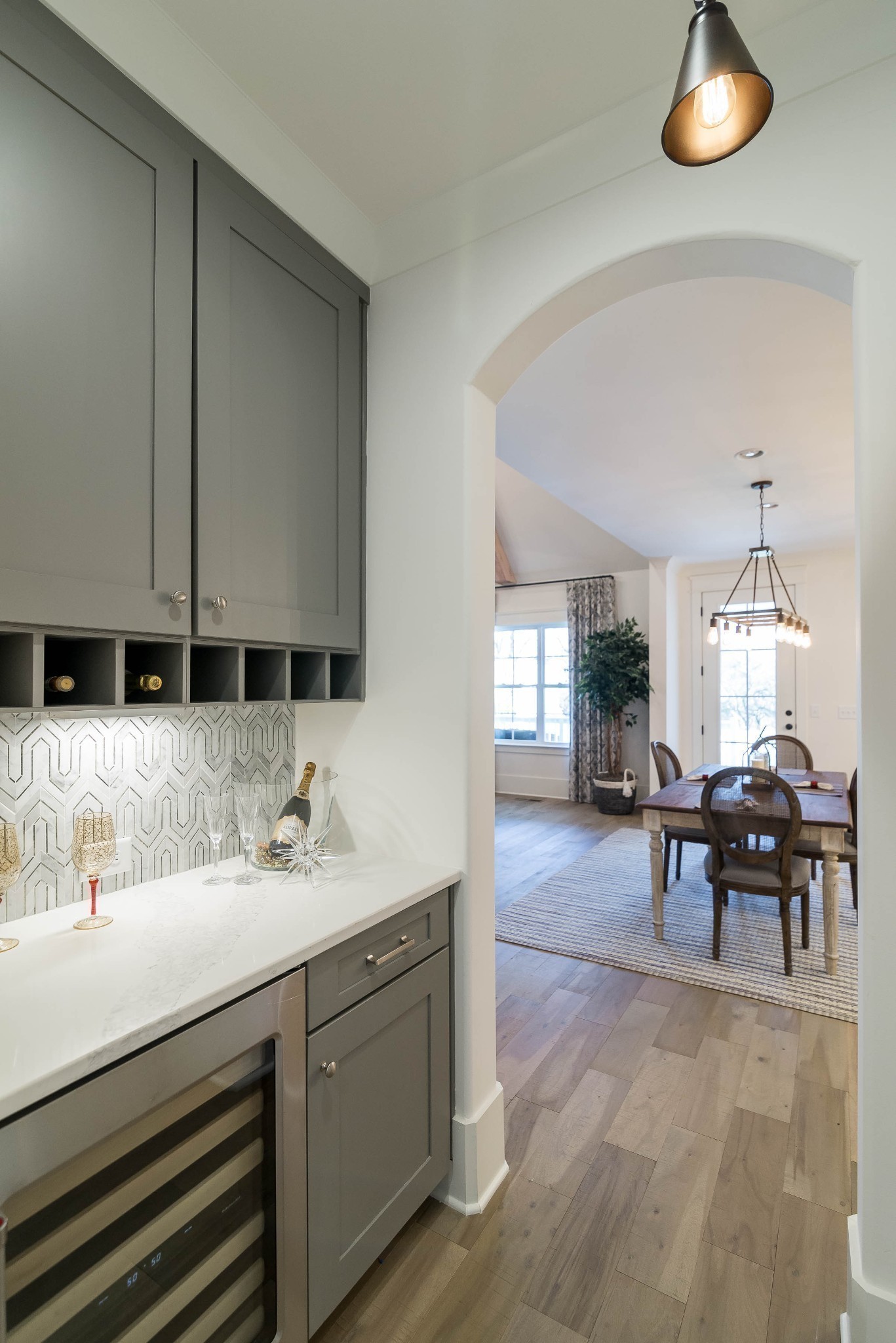 1043 Sinatra Drive