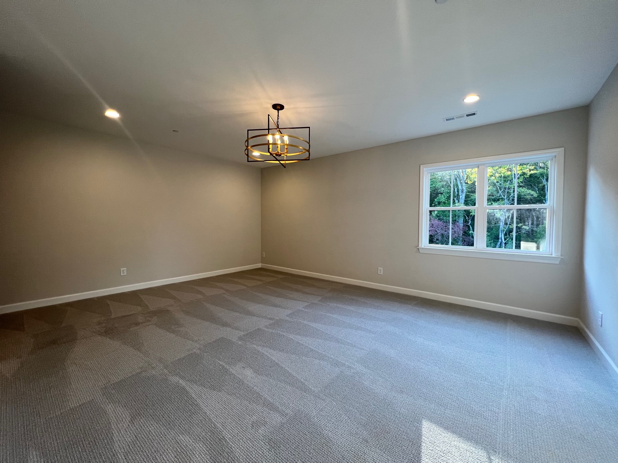 1043 Sinatra Drive