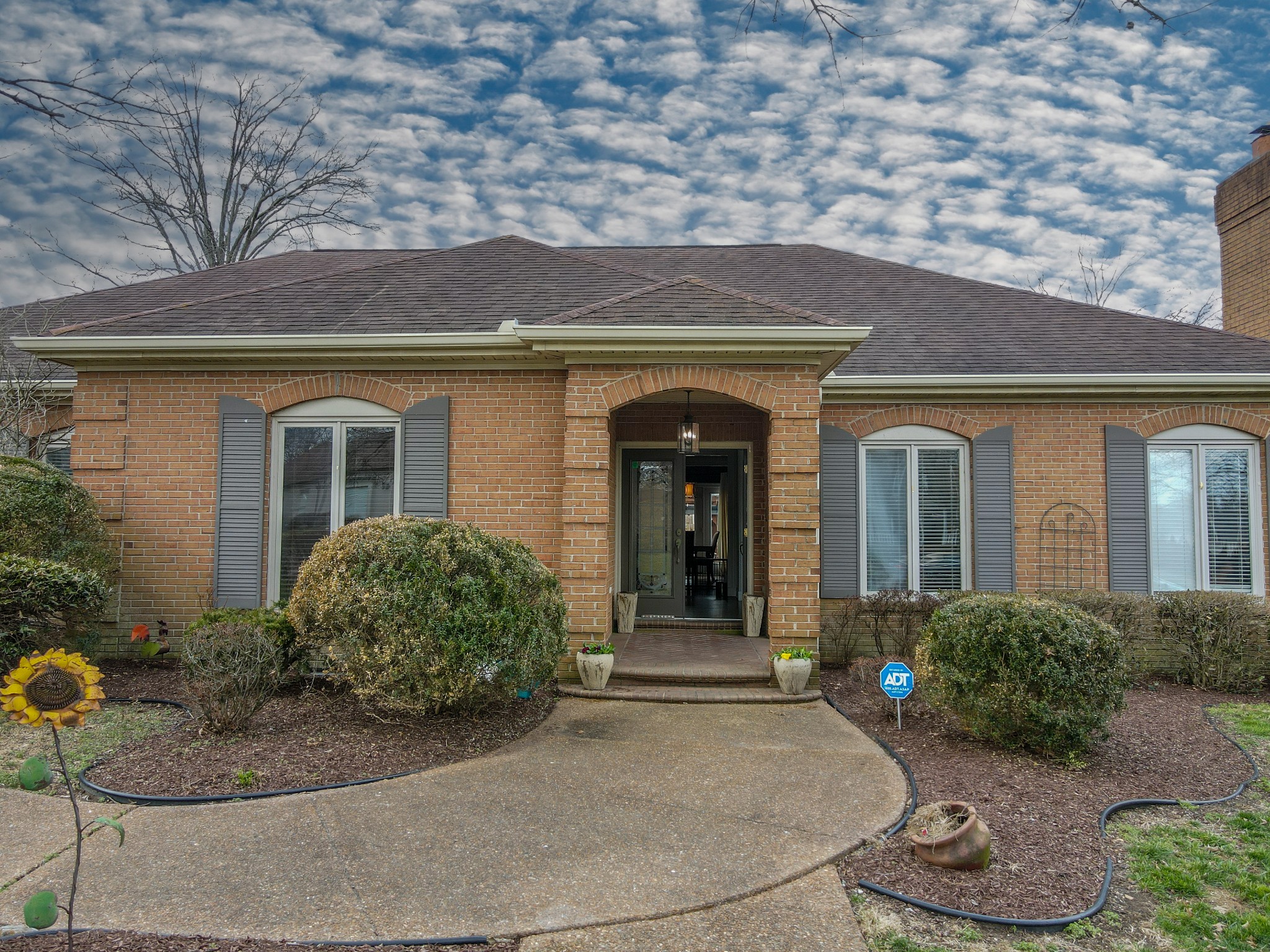 905 Fireside Ct