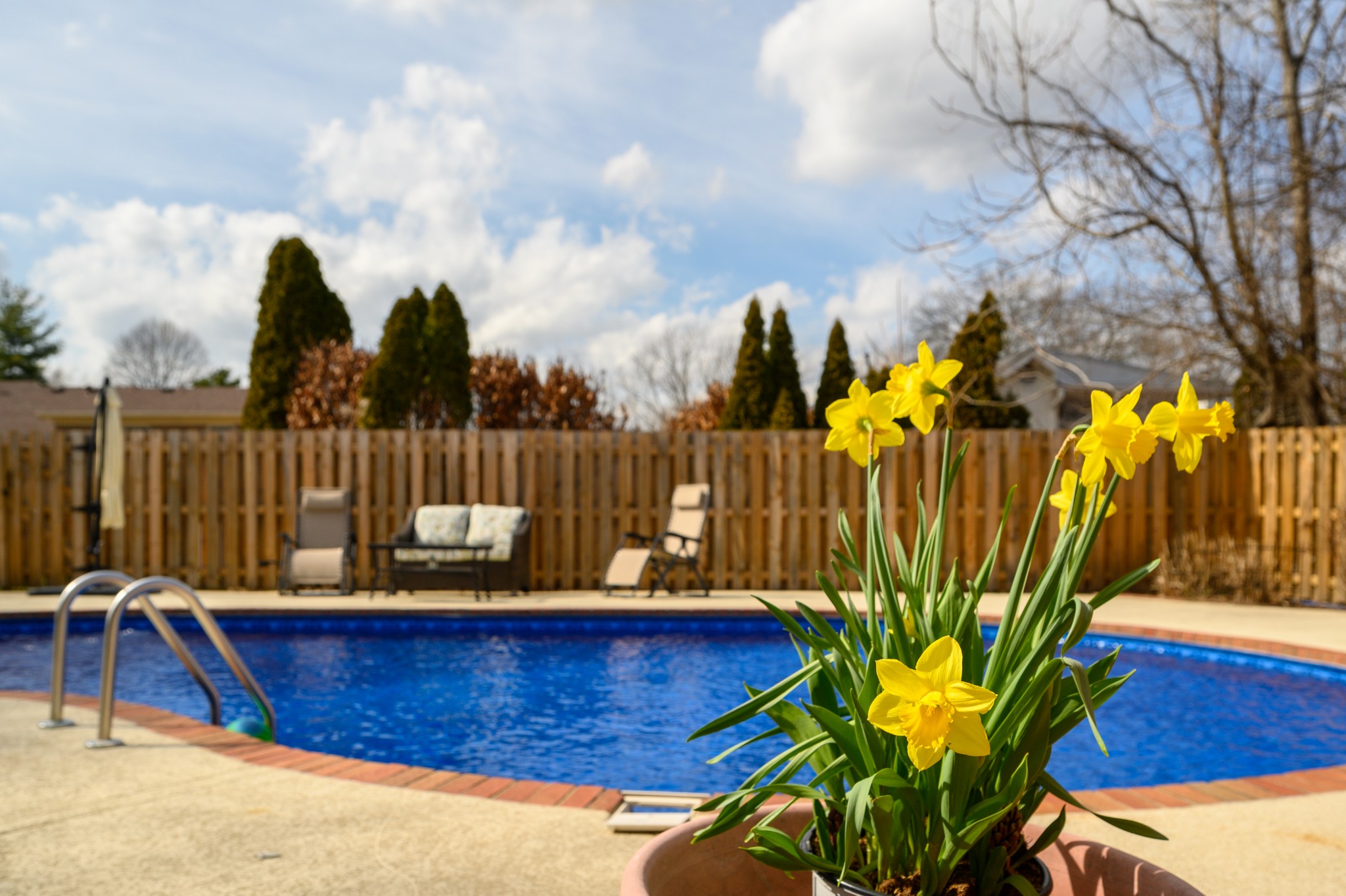 905 Fireside Ct
