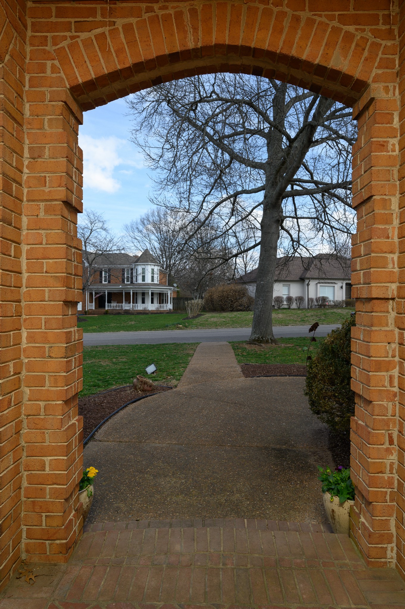 905 Fireside Ct