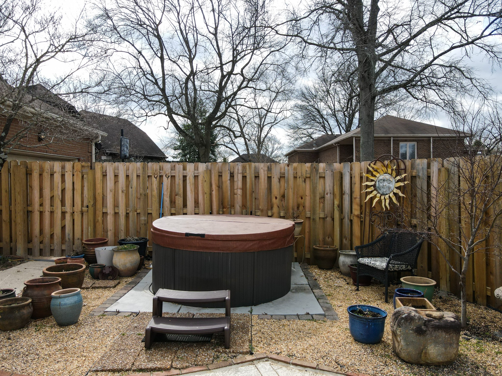 905 Fireside Ct