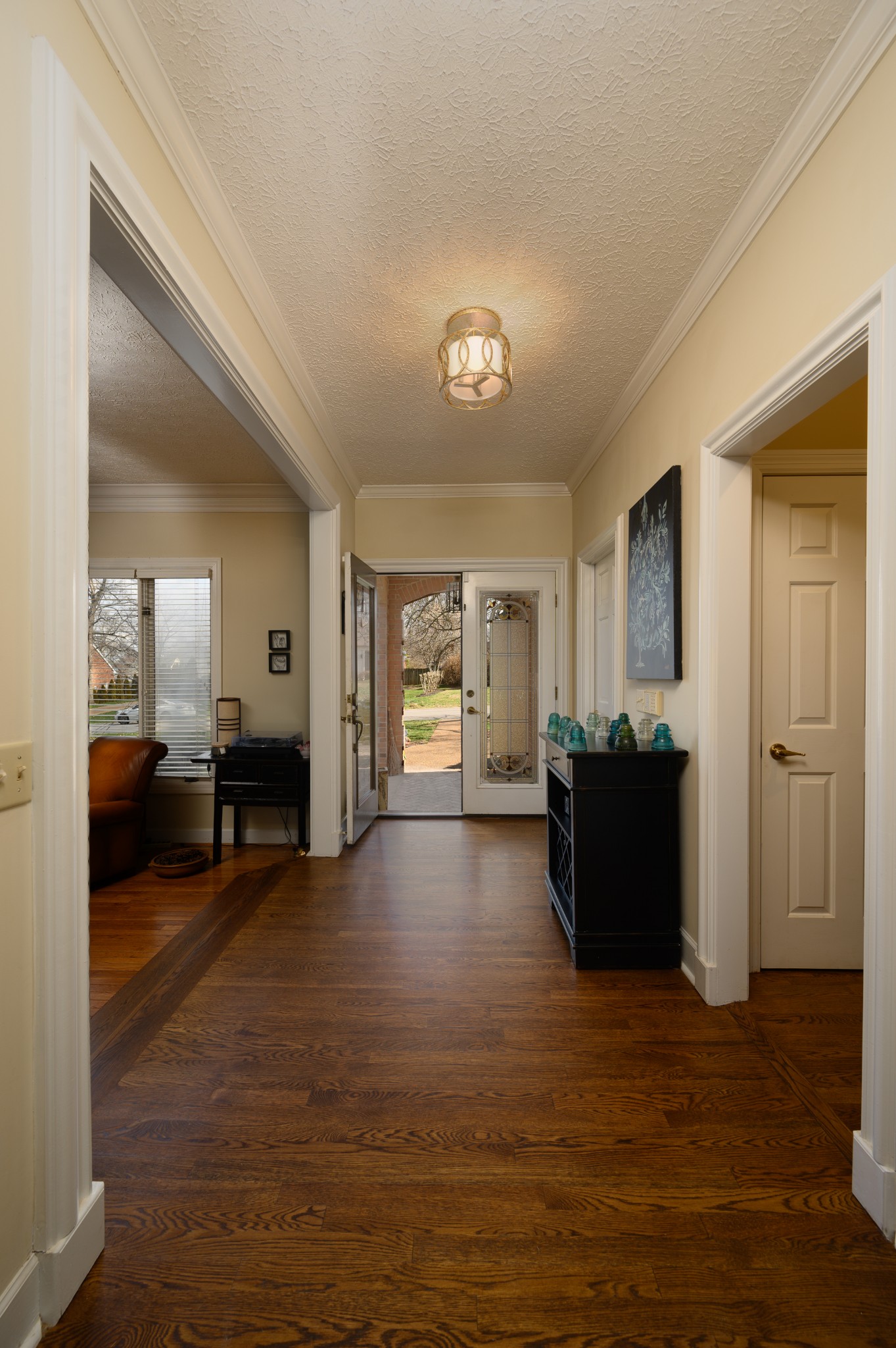 905 Fireside Ct