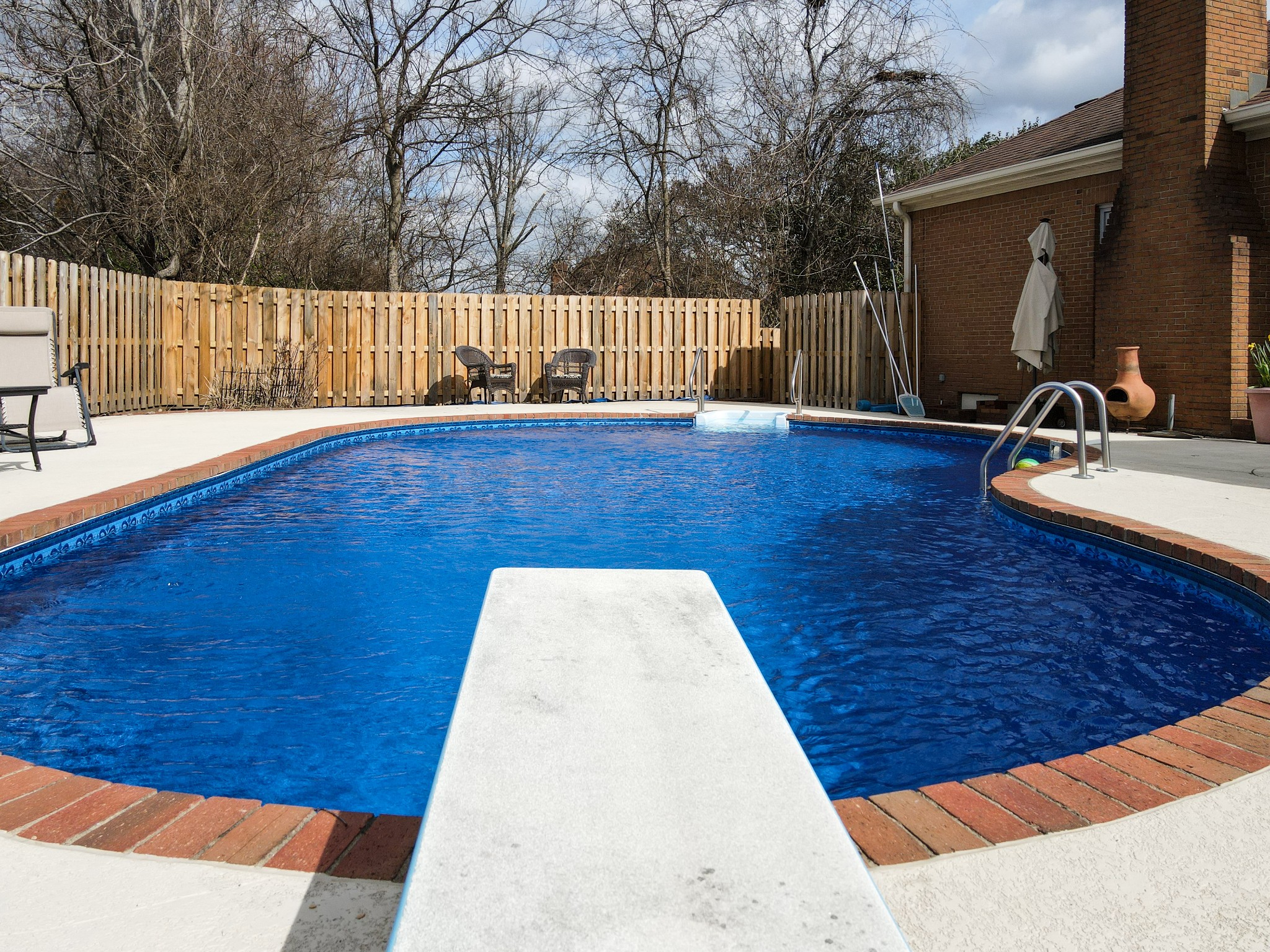 905 Fireside Ct