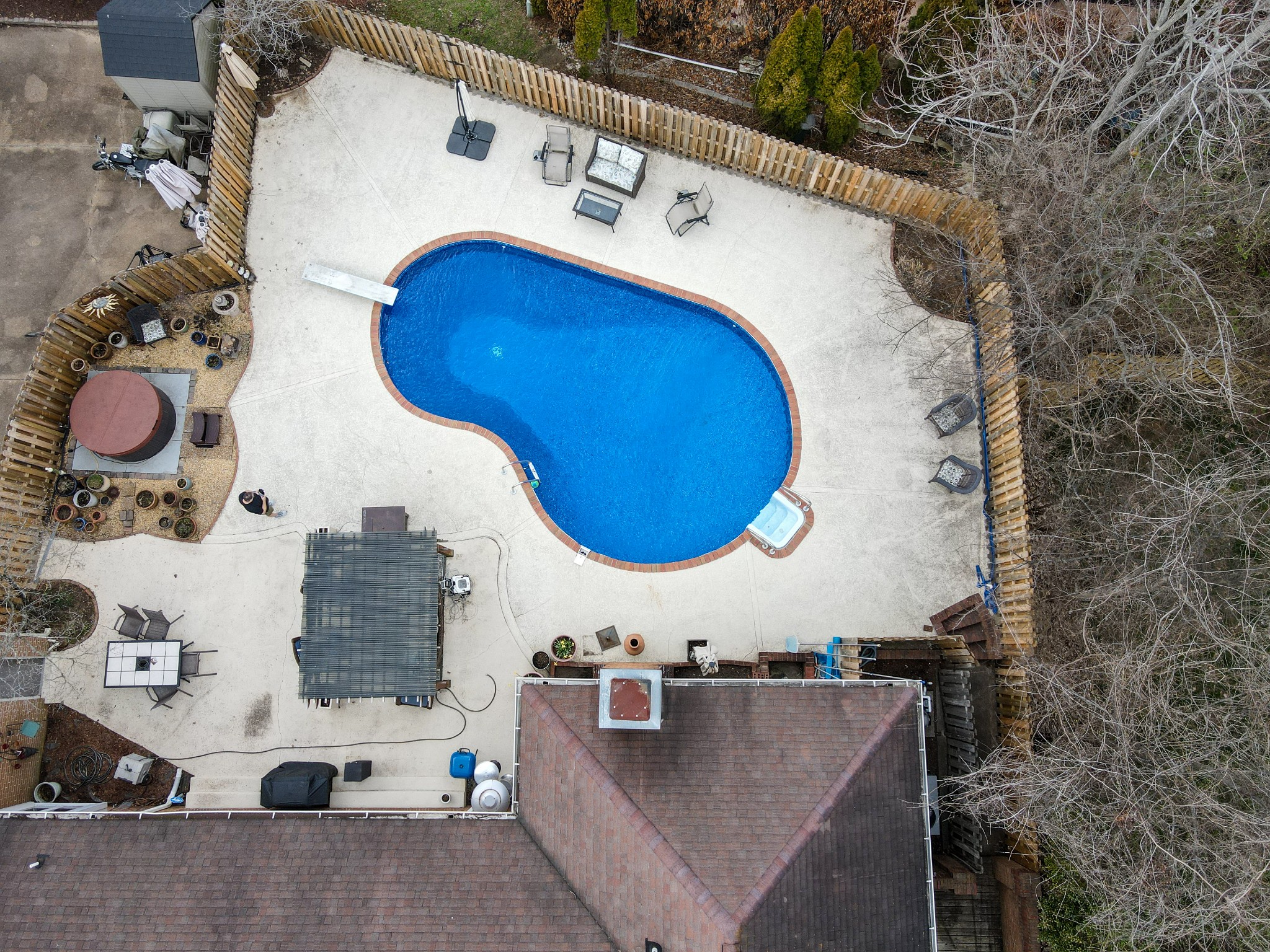 905 Fireside Ct