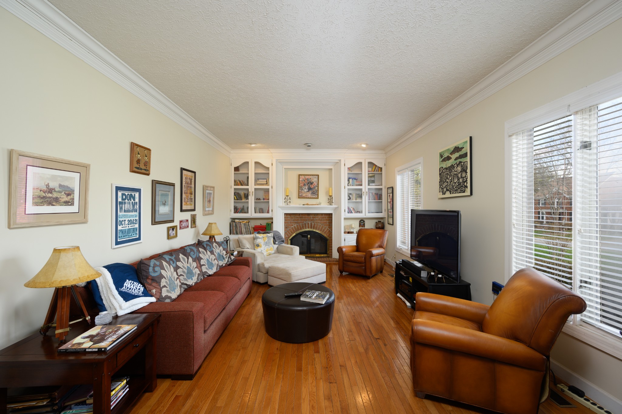 905 Fireside Ct
