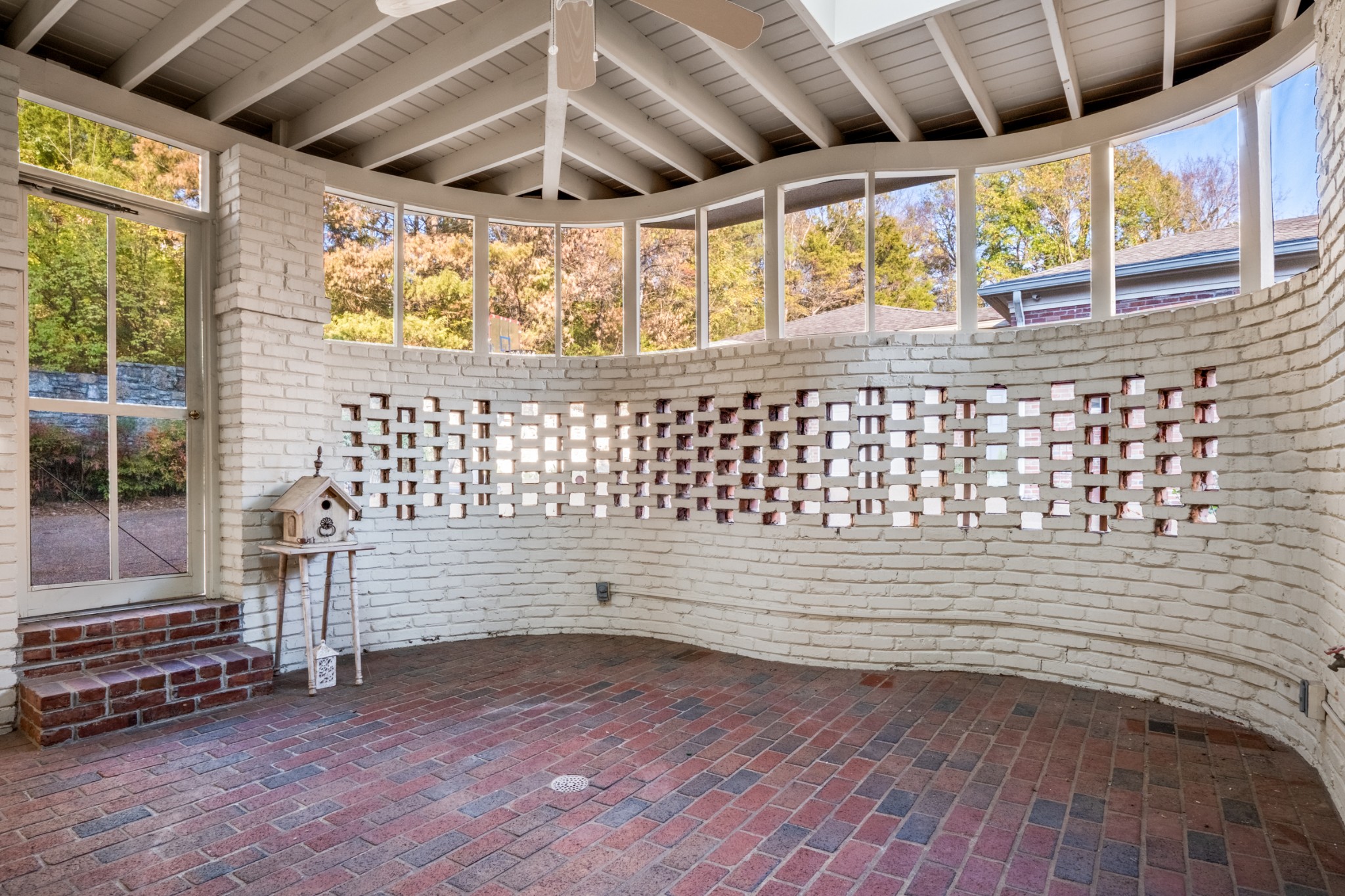 108 Sheffield Ct