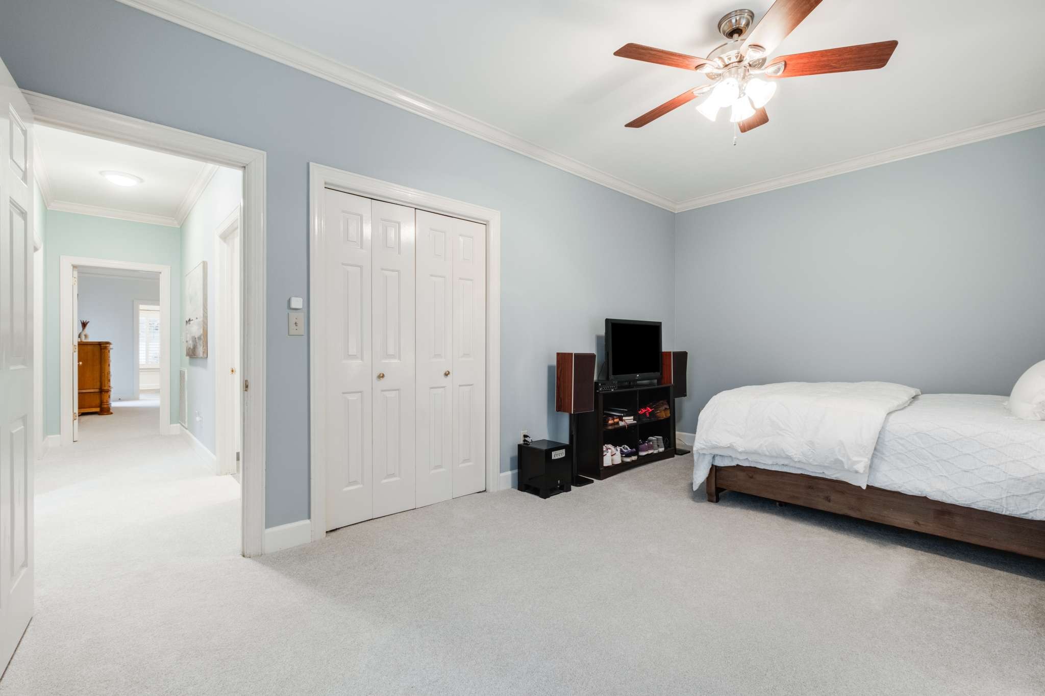 5111 Woodland Hills Dr