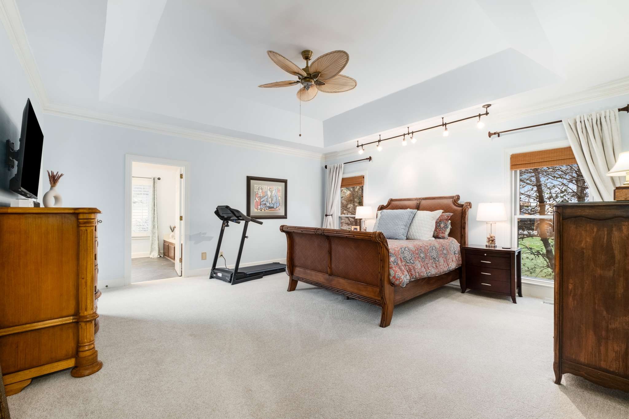 5111 Woodland Hills Dr