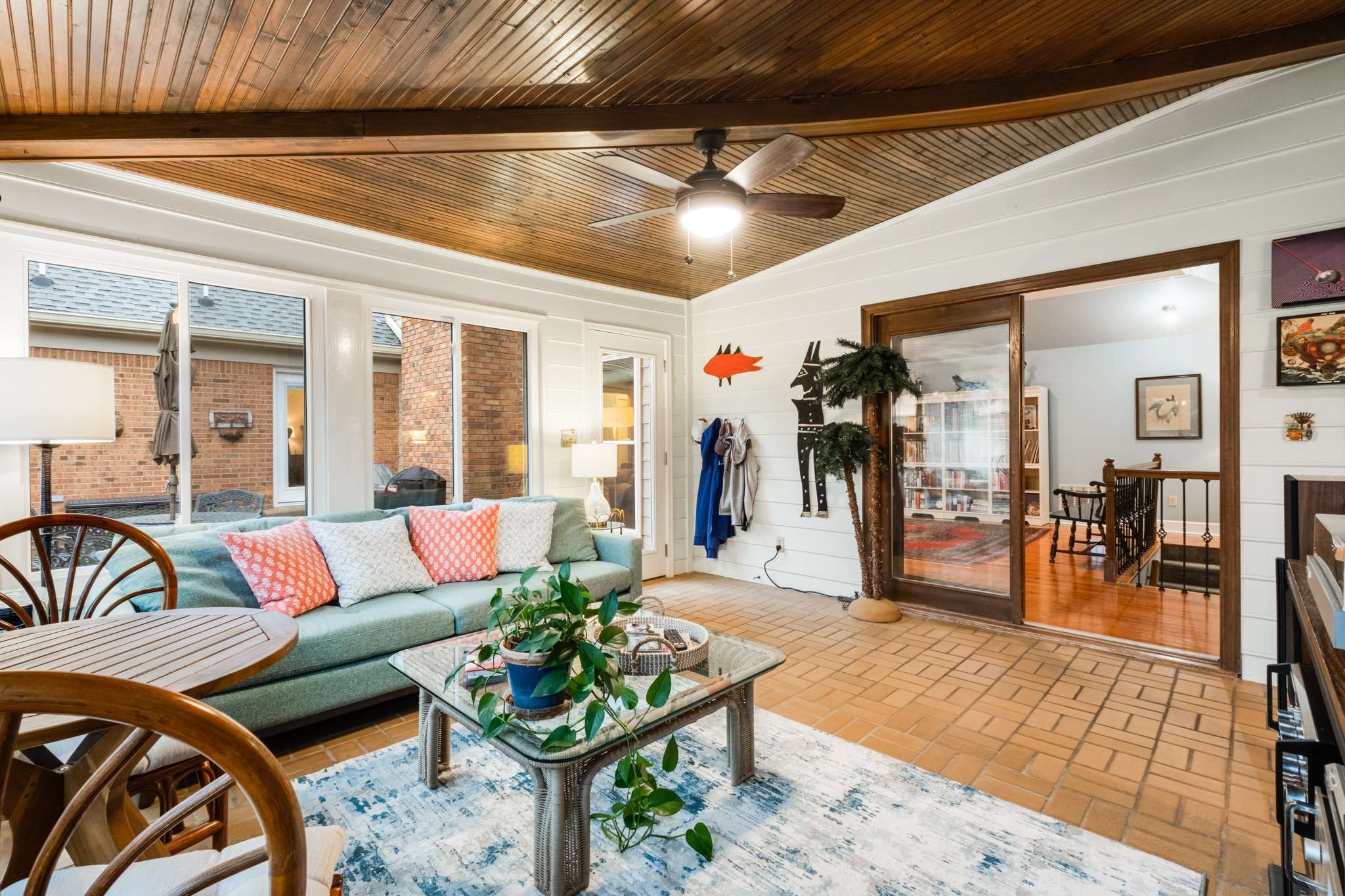 5111 Woodland Hills Dr