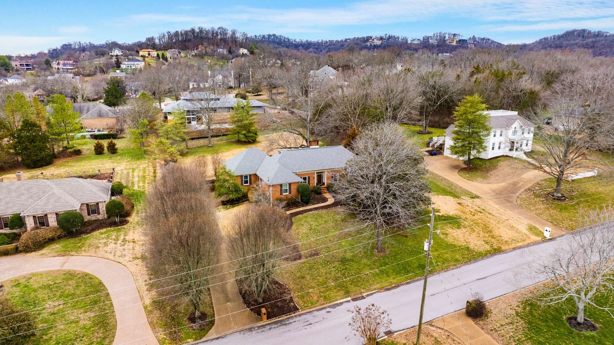 5111 Woodland Hills Dr