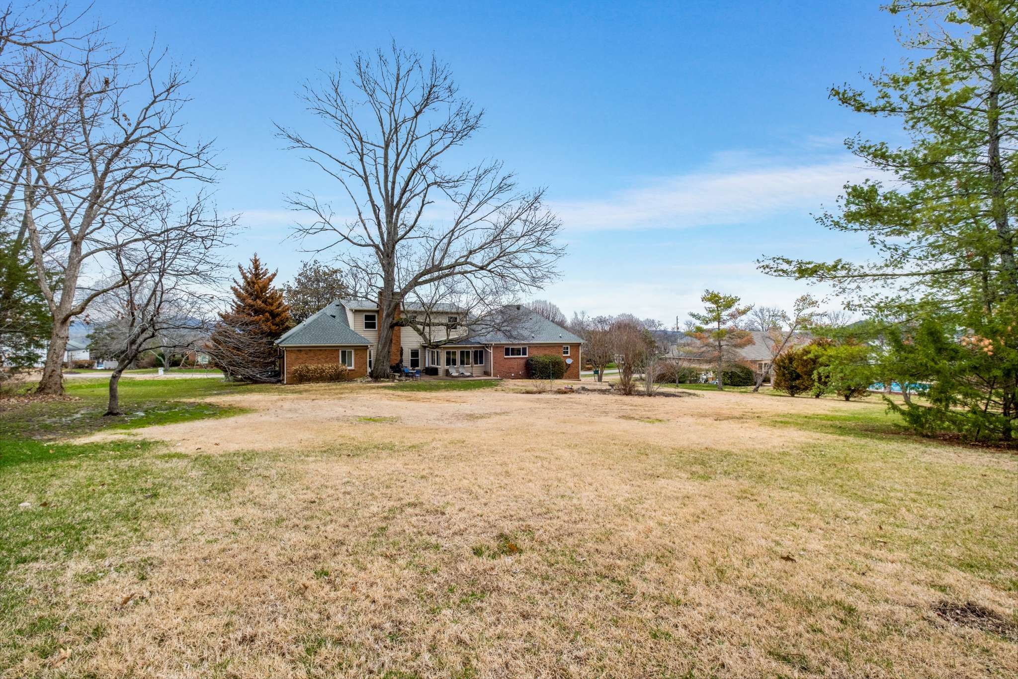 5111 Woodland Hills Dr