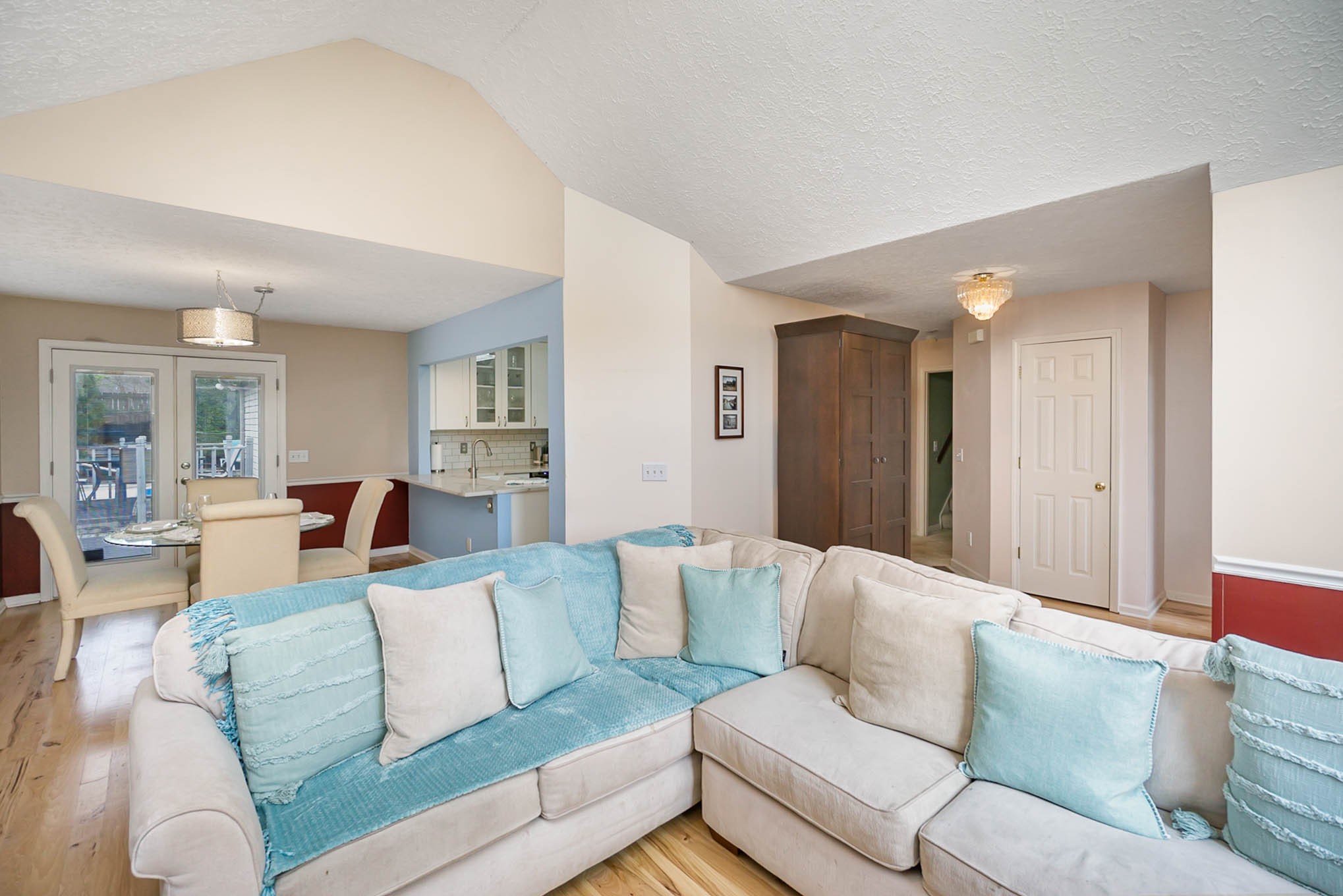 1224 Timber Valley Dr