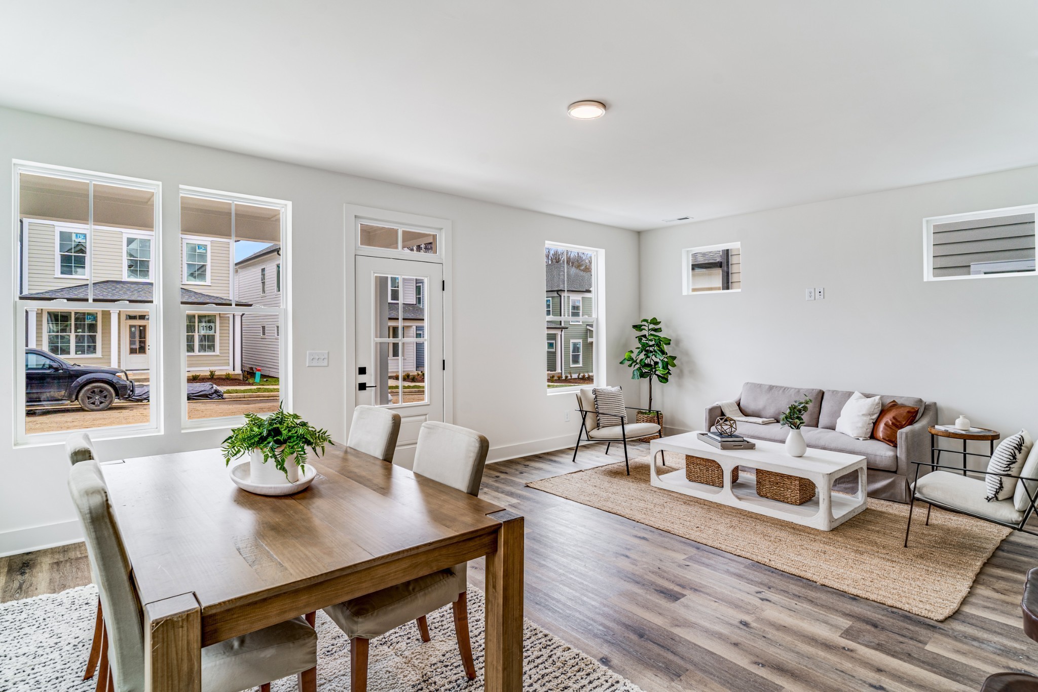 123 Stella Dr