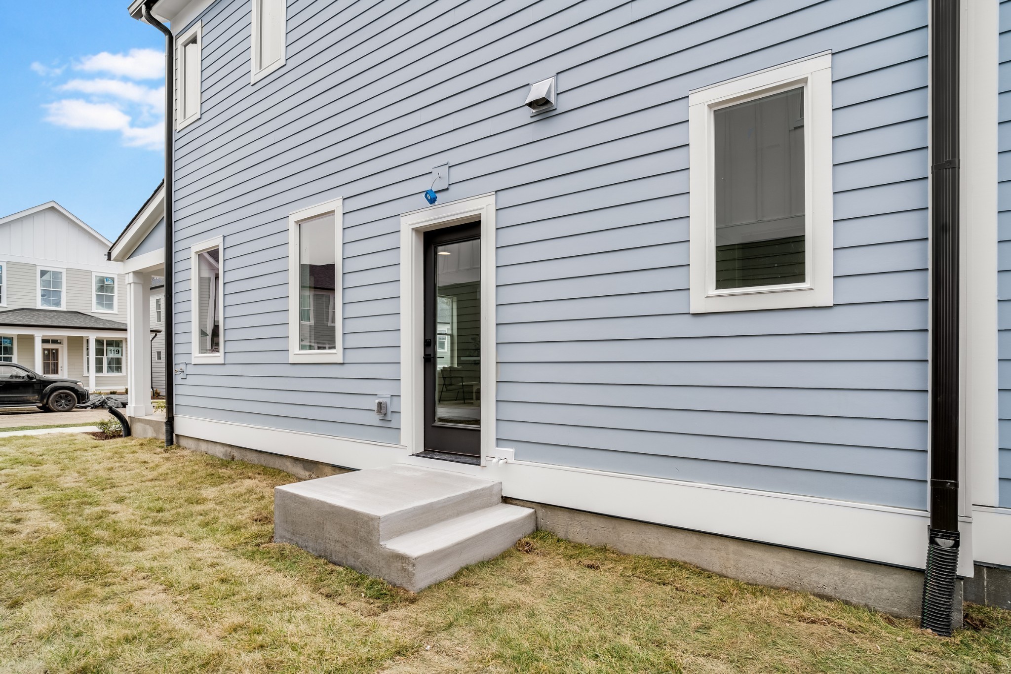123 Stella Dr
