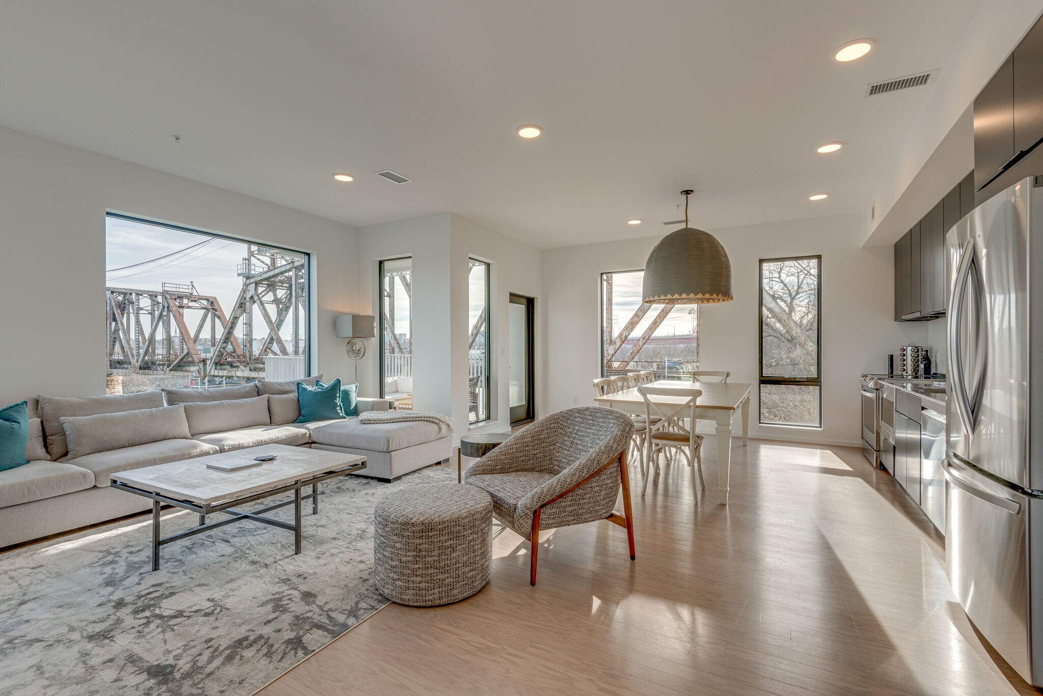 700 1st Ave, N Unit: 202