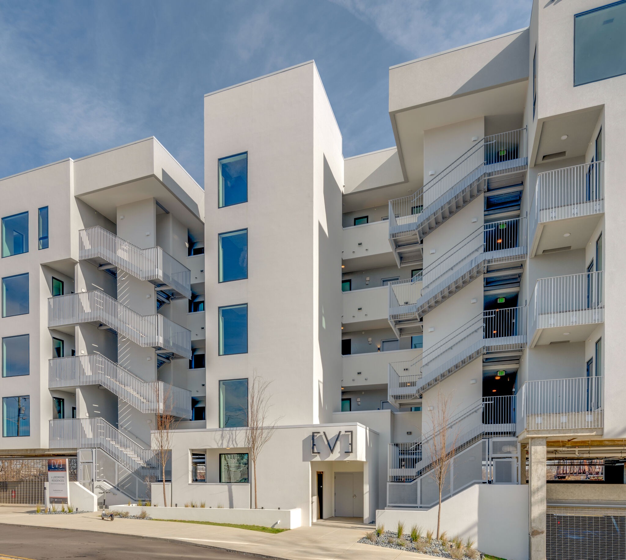 700 1st Ave, N Unit: 202