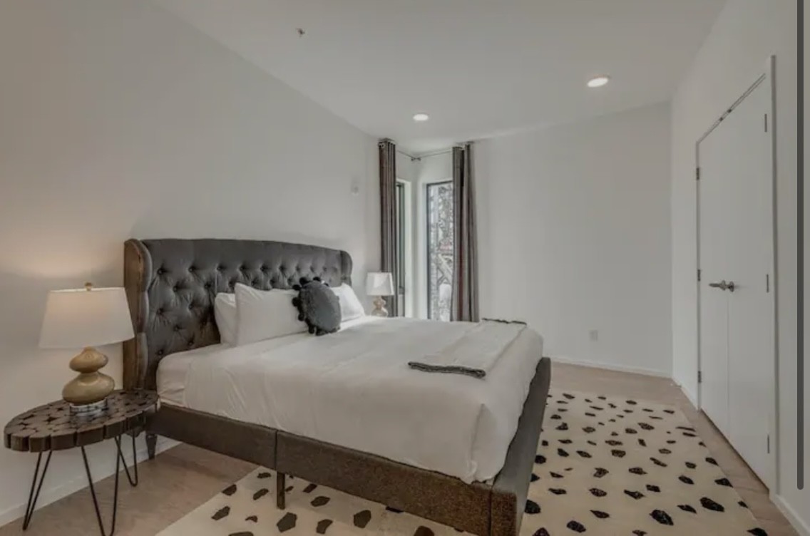 700 1st Ave, N Unit: 202