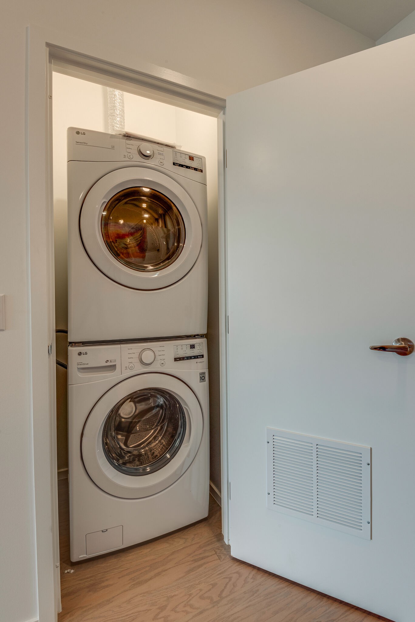 700 1st Ave, N Unit: 202