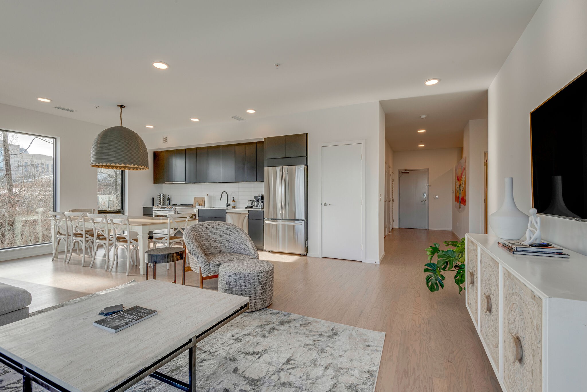 700 1st Ave, N Unit: 202