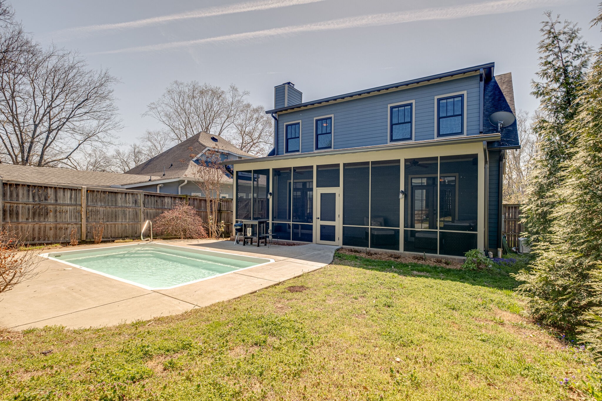 4502 Dakota Ave