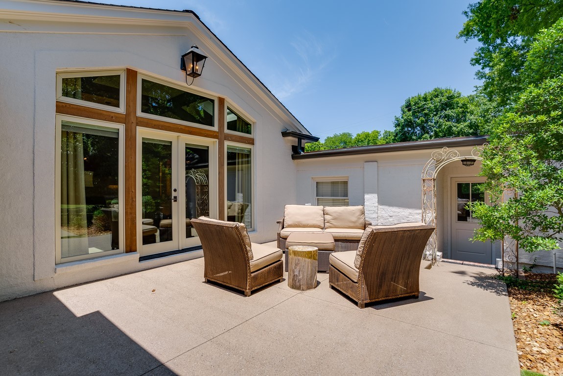 4020 Estes Rd