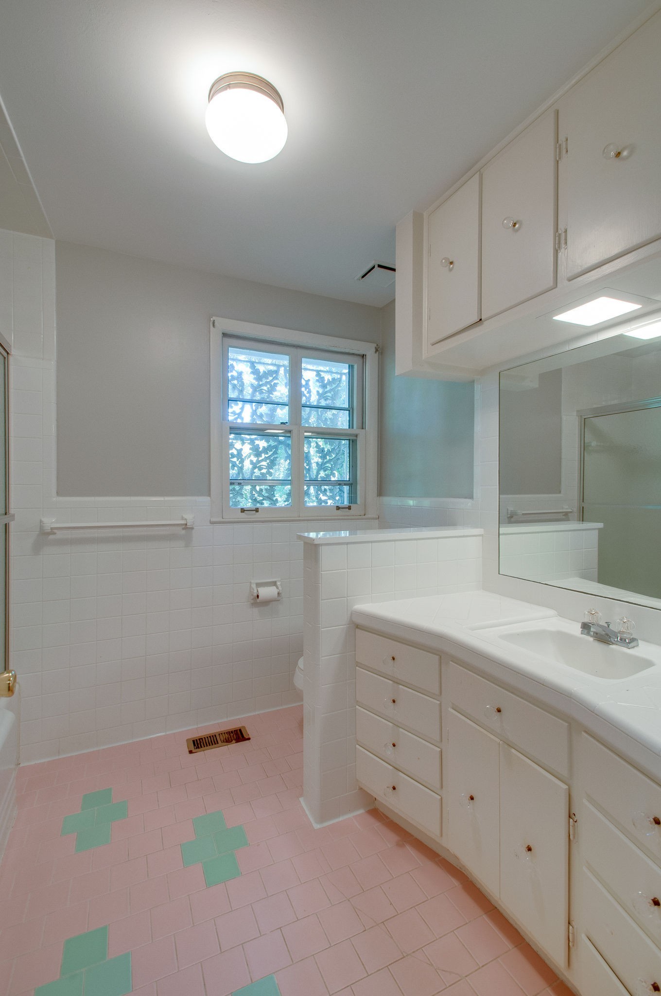 4337 Beekman Dr