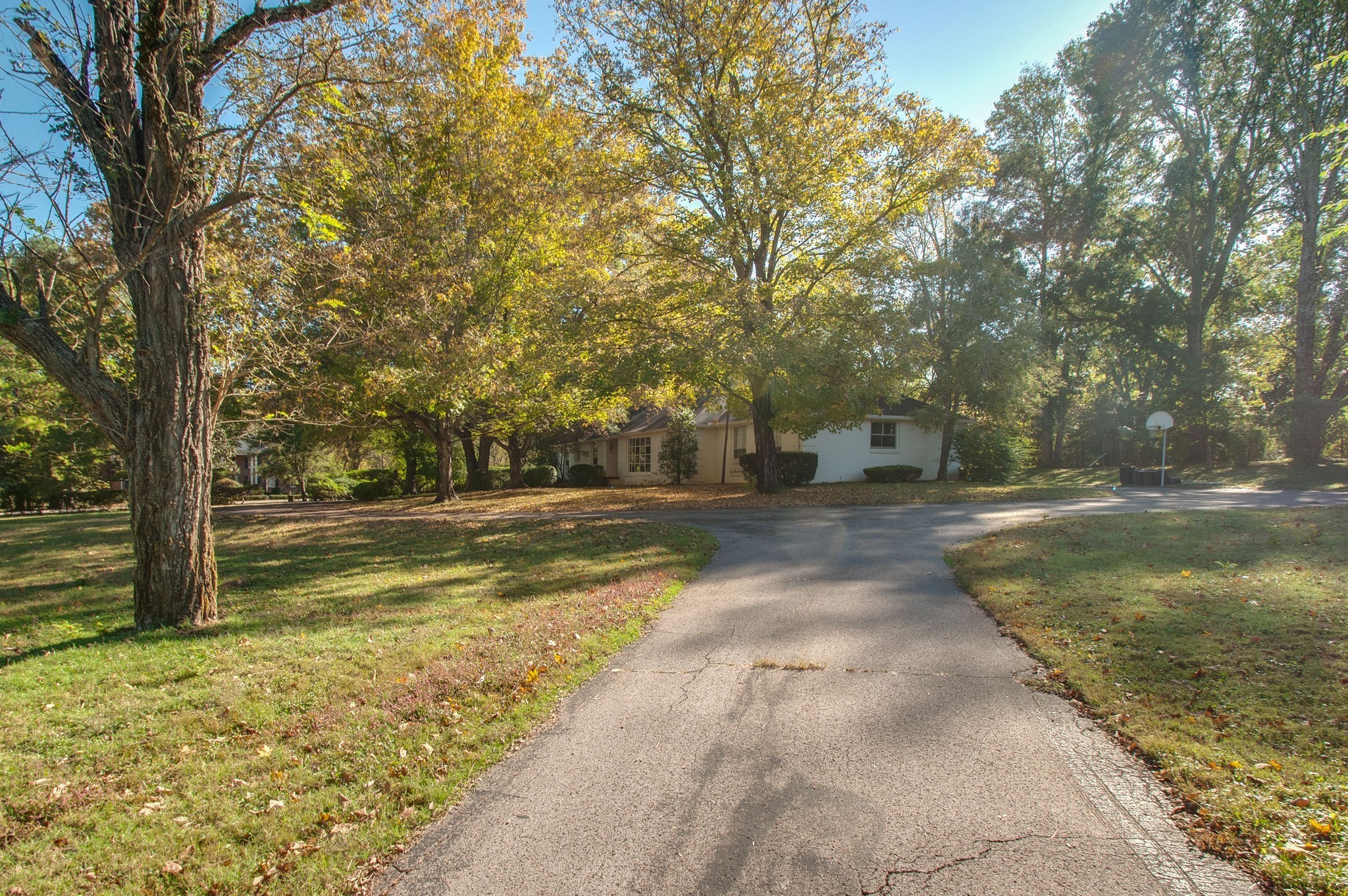 4337 Beekman Dr